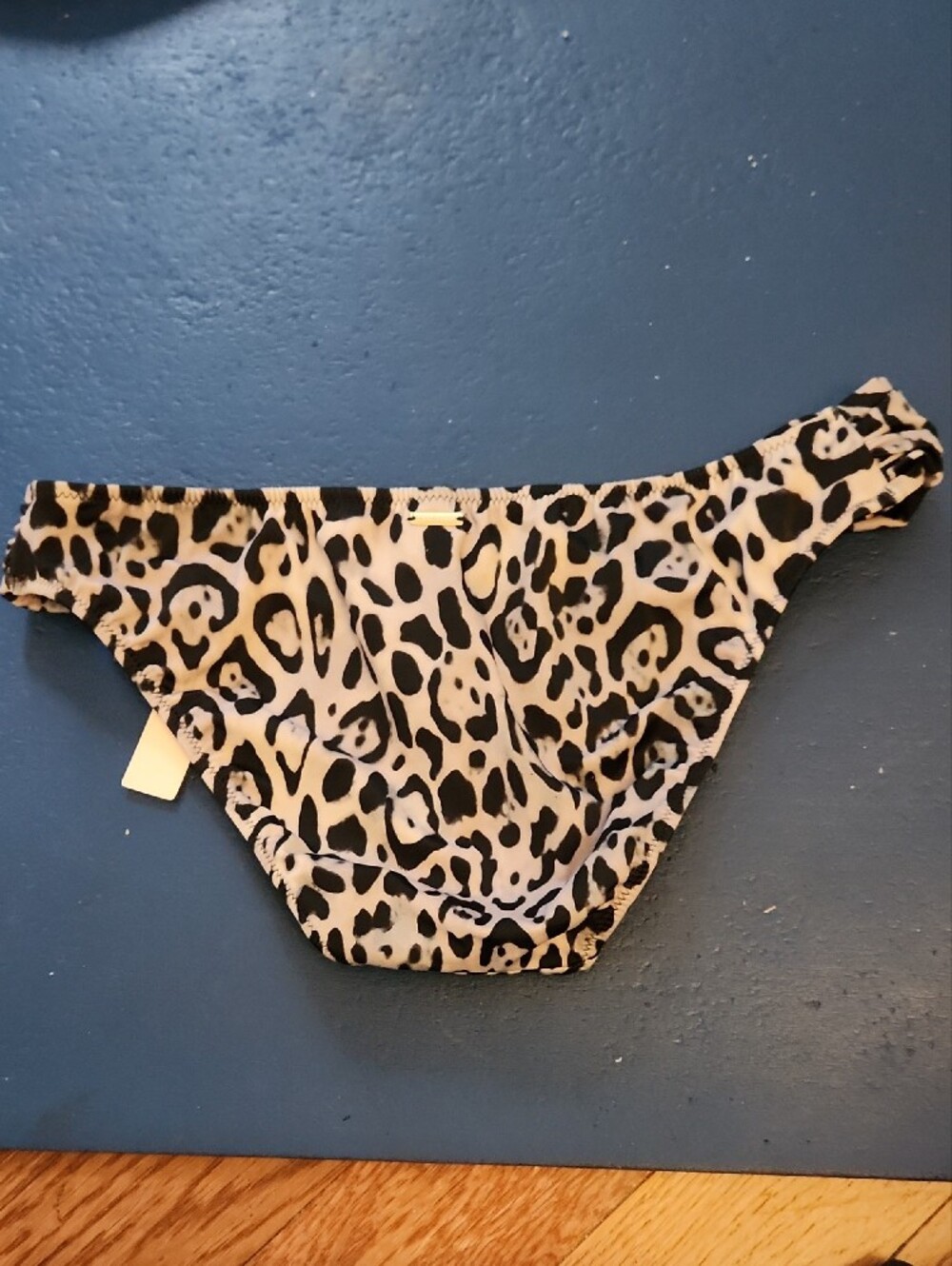 Victoria's Secret Leopard Print Bikini Bottoms - Picture 2 of 6